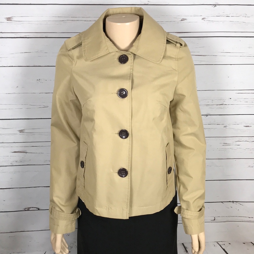 Tan rain coat jacket size small like new